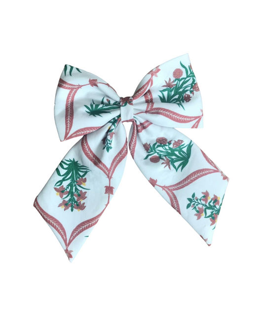 Women's Bows in Pink Aman