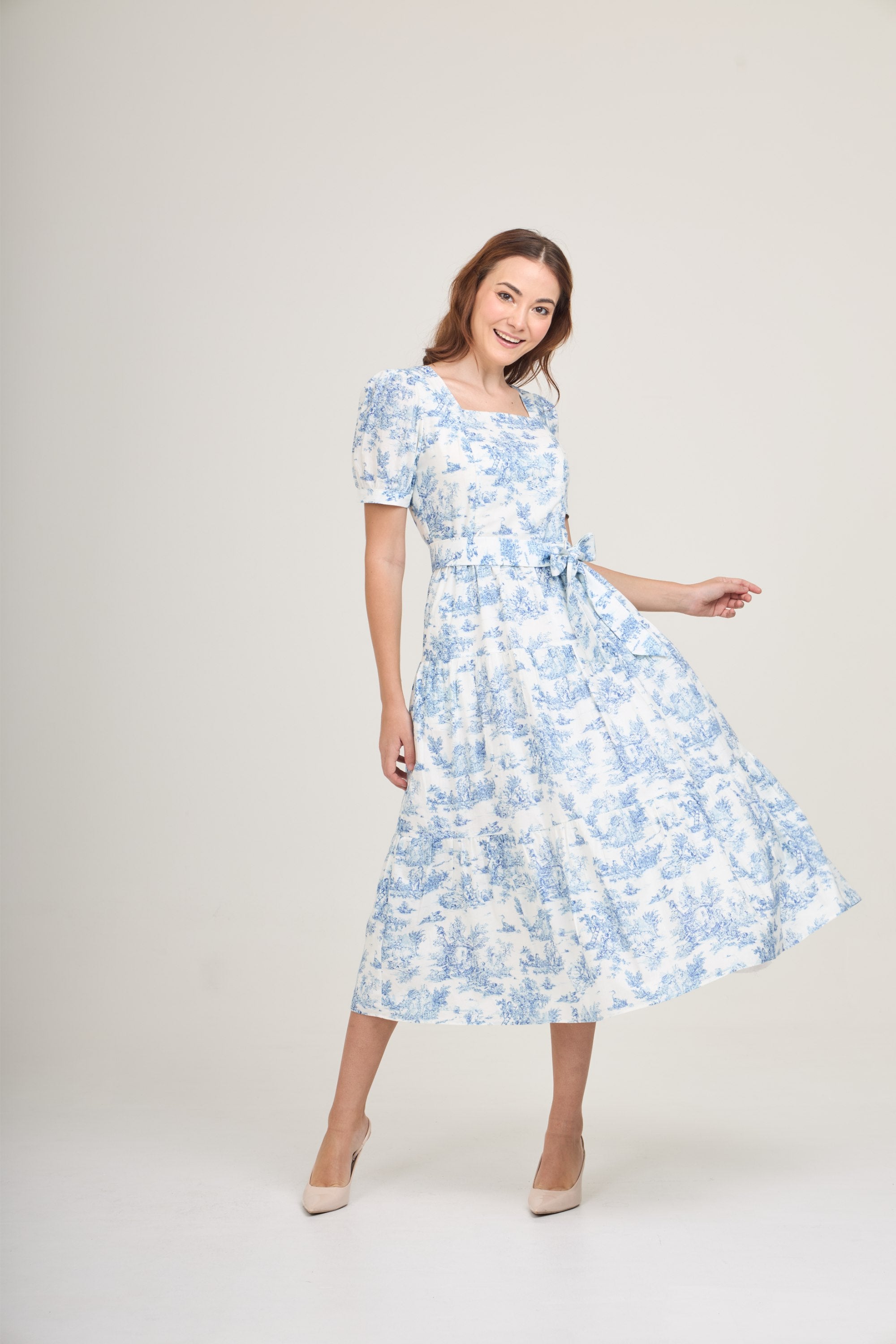 Versa Cotton Dress with Nursing Zippers in Vintage Blue Toile M (US6/8)