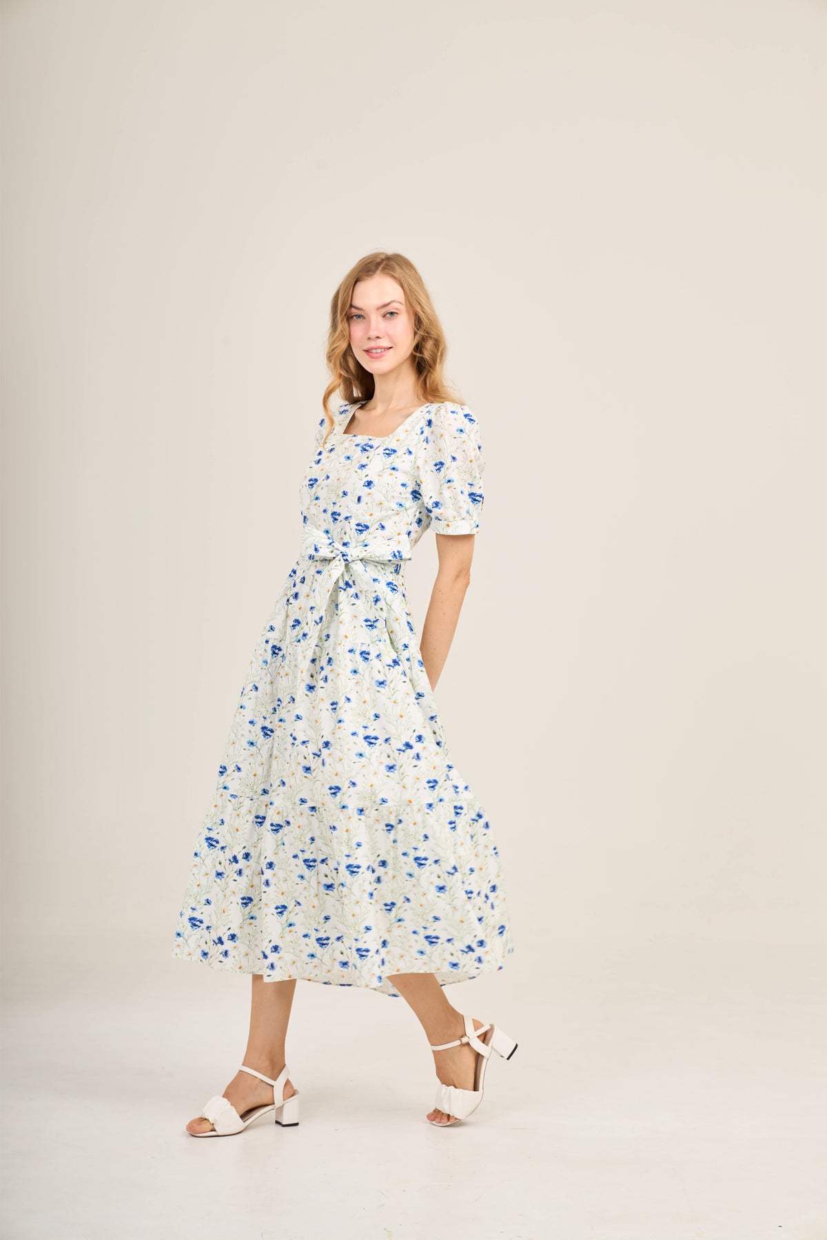 Versa Cotton Dress with Nursing Zippers in Blue Cornflowers