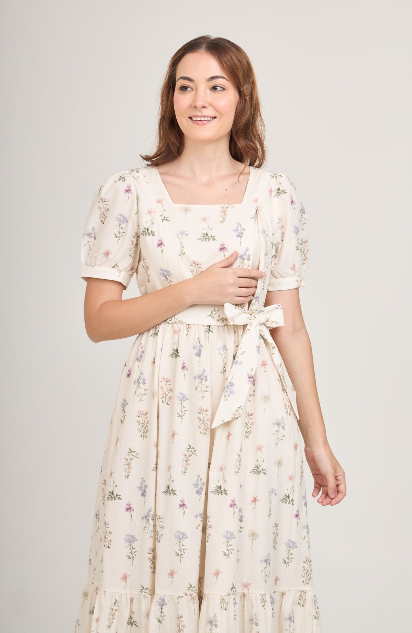 Mome Versa Dress — hidden nursing zipper detail