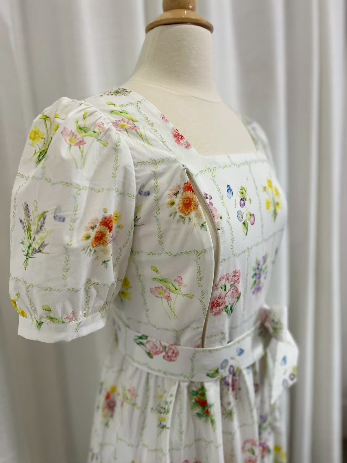 *Sample* Versa Dress with Nursing Zippers in Birth Flowers