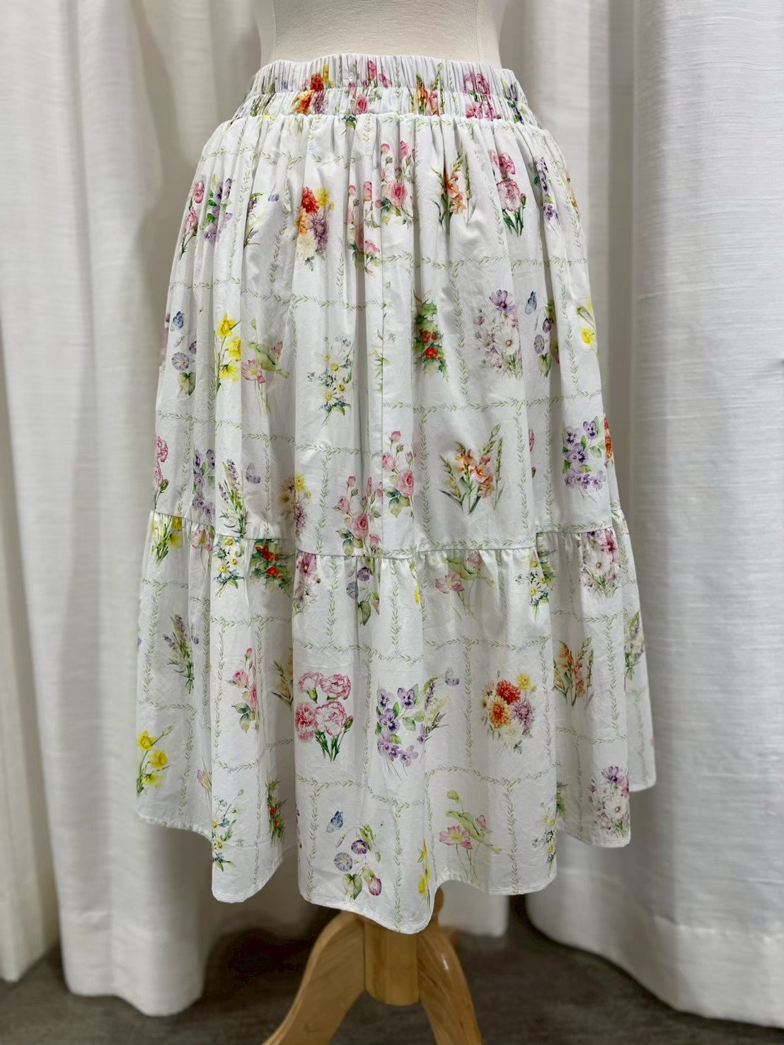 $62 The Skirt for Mome Set in Birth Flowers