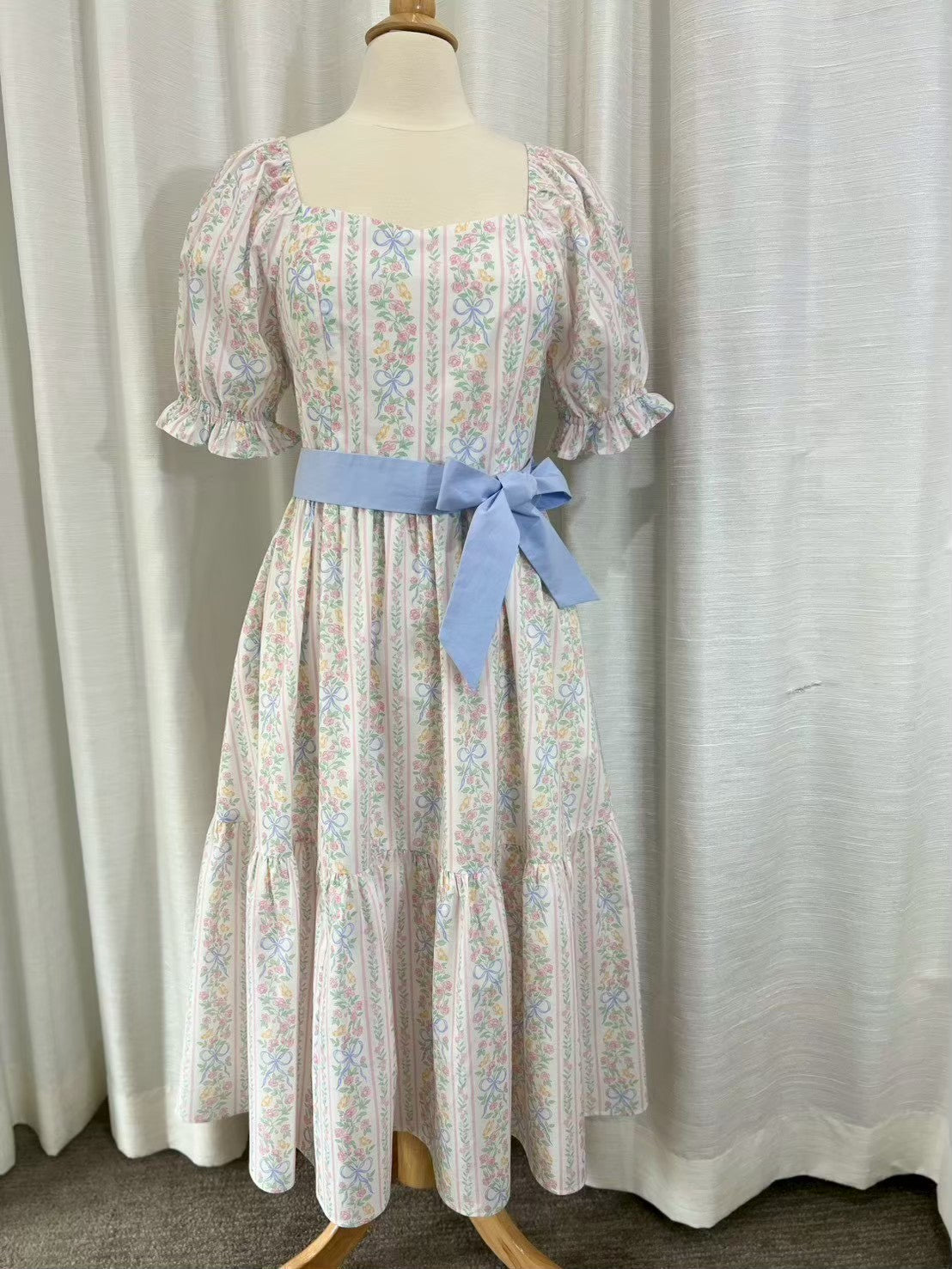*Sample* Ann Midi Dress with Nursing Zippers in Bowtanical Rose Garden