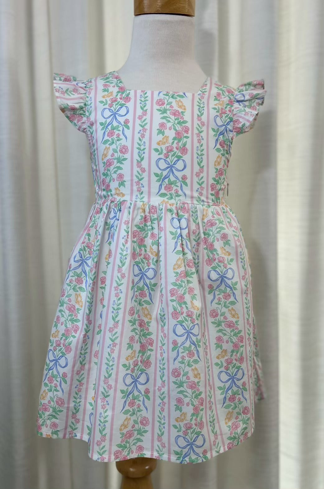 *Sample* Little Angela Dress (Girls) in Bowtanical Rose Garden
