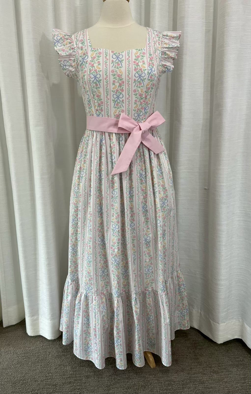 *Sample* Angela Maxi Dress with Nursing Zippers in Bowtanical Rose Garden