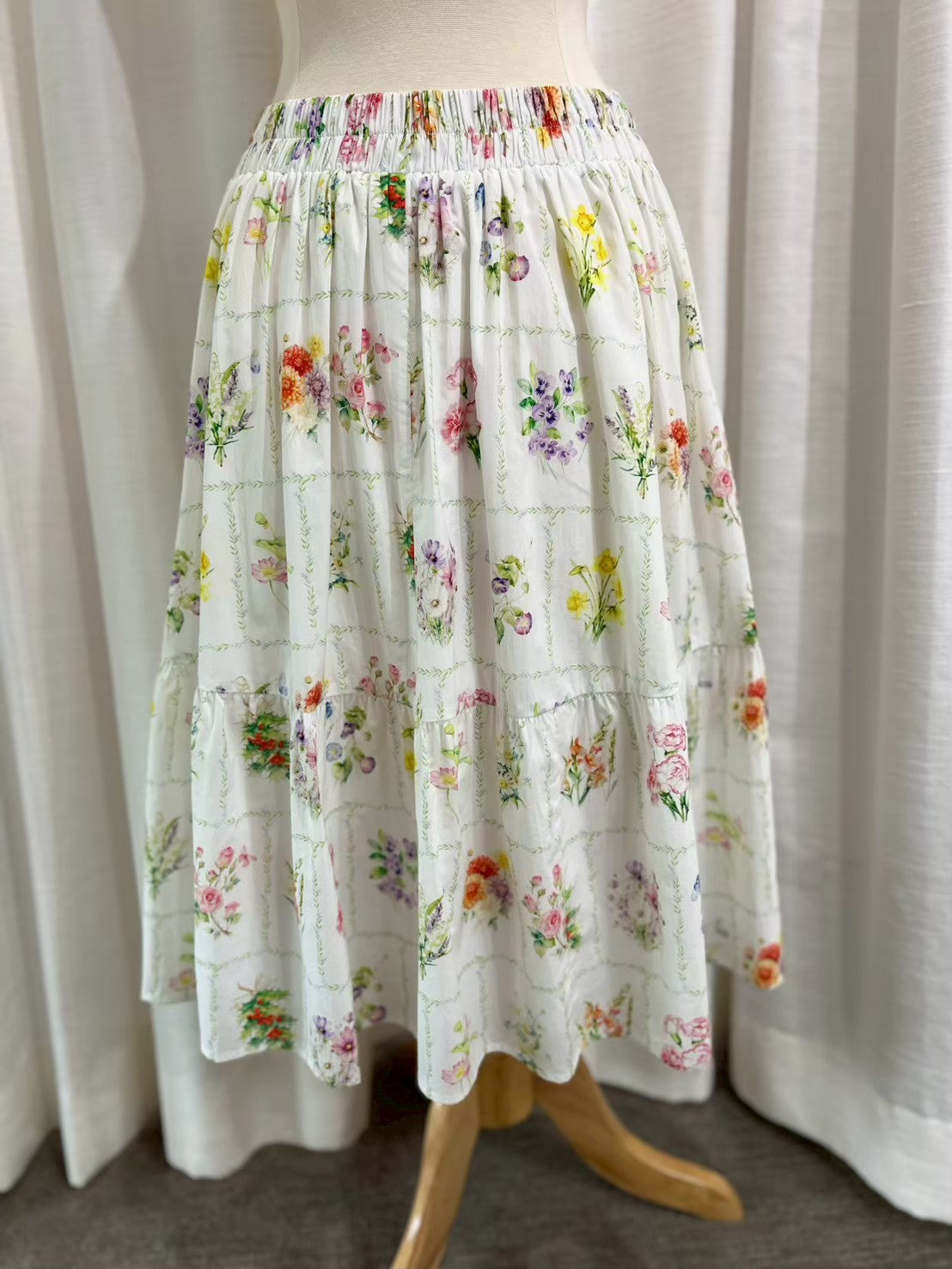 $62 The Skirt for Mome Set in Birth Flowers