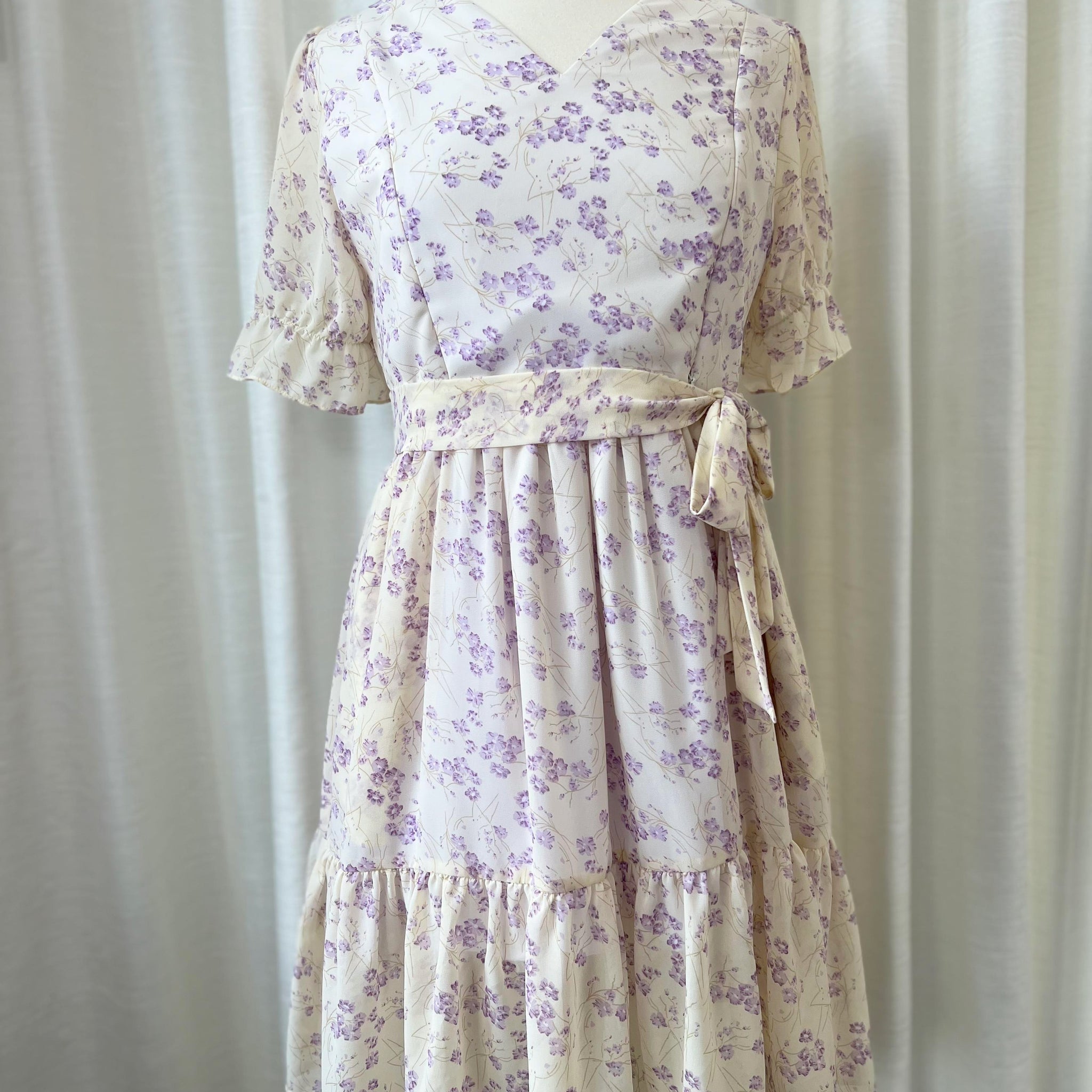 All day dress with nursing zippers in Sweet Florals, knee-length, relaxed fit, size S, M, XXL