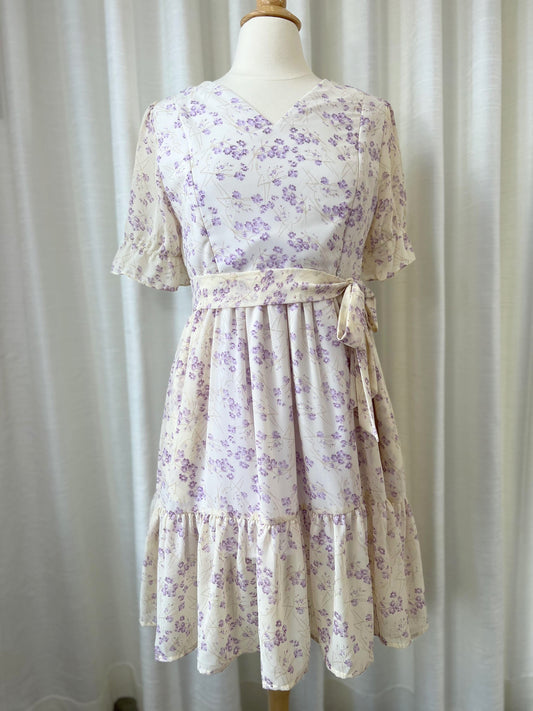 All day dress with nursing zippers in Sweet Florals, knee-length, relaxed fit, size S, M, XXL