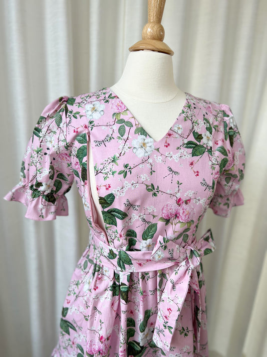 All day dress with nursing zippers in floral print, knee-length, relaxed fit, size L