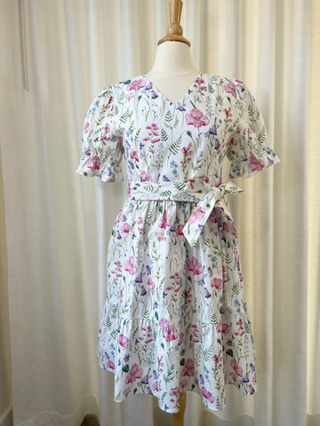 All day dress with nursing zippers in floral print, knee-length, relaxed fit, size M & XXL